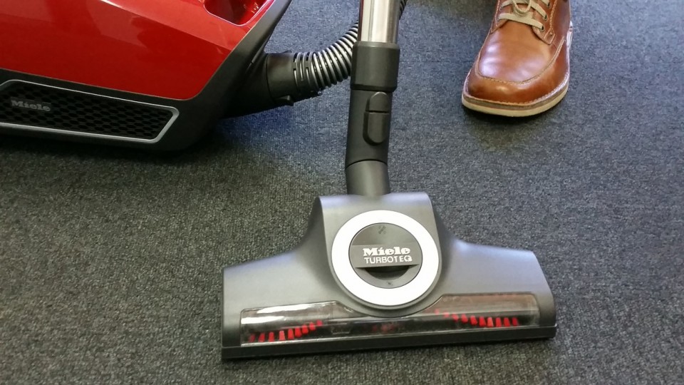 Miele Vacuum Cleaner Goes Bagless with the Blizzard | Harvey Norman