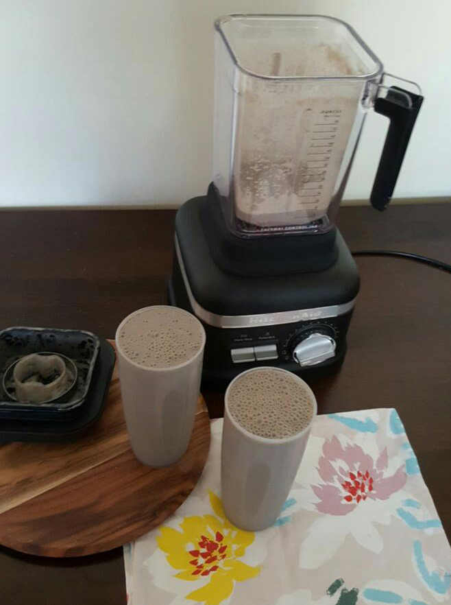 https://www.harveynorman.com.au/blog/assets/breakfast-smoothie.jpg