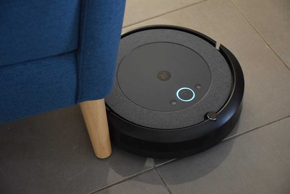 IRobot Roomba I3+ Robotic Vacuum Makes Life Simpler | Harvey Norman