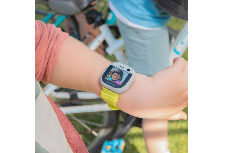 Kids smart watch online harvey norman