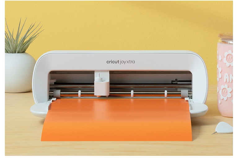 Cricut Joy Xtra Starter Bundle | Harvey Norman